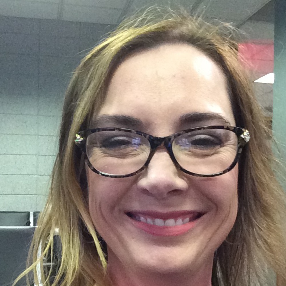 Meet your Posher, Adina